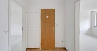 von_poll_real_estate_property_25075053_image_1