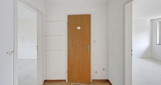 von_poll_real_estate_property_25075053_image_1