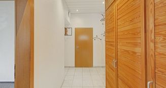 von_poll_real_estate_property_25075054_image_1