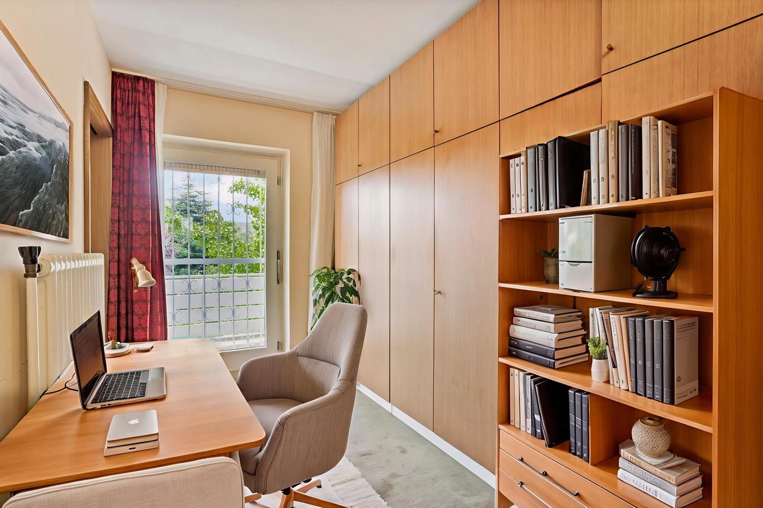 Möblierungsbeispiel Ankleidezimmer/Arbeitszimmer