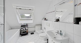 von_poll_real_estate_property_25075052_image_9