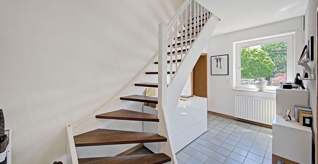 Treppe zum Dachgeschoss
