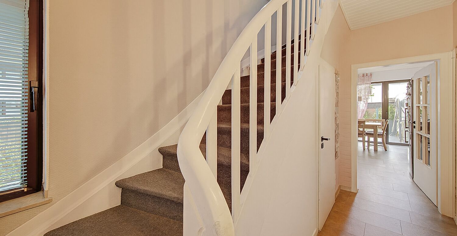 Treppe zum Dachgeschoss
