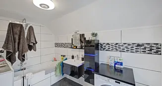 von_poll_real_estate_property_25075066_image_2