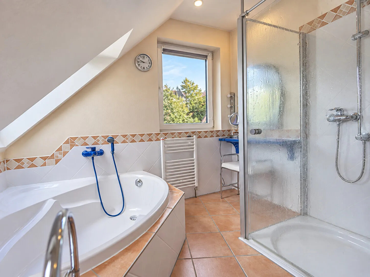 Badezimmer | Dachgeschoss