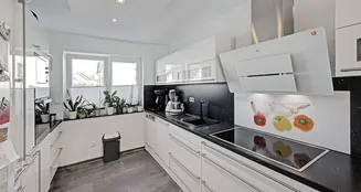 von_poll_real_estate_property_25075063_image_9