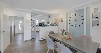 von_poll_real_estate_property_25075063_image_8