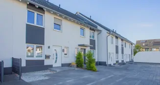 von_poll_real_estate_property_25075063_image_1