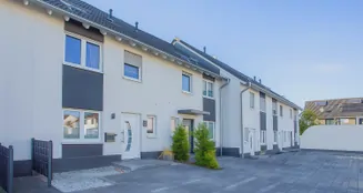 von_poll_real_estate_property_25075063_image_1