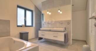 von_poll_real_estate_property_25188040_image_20