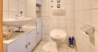 von_poll_real_estate_property_25188046_image_12