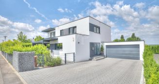 von_poll_real_estate_property_25188050_image_0