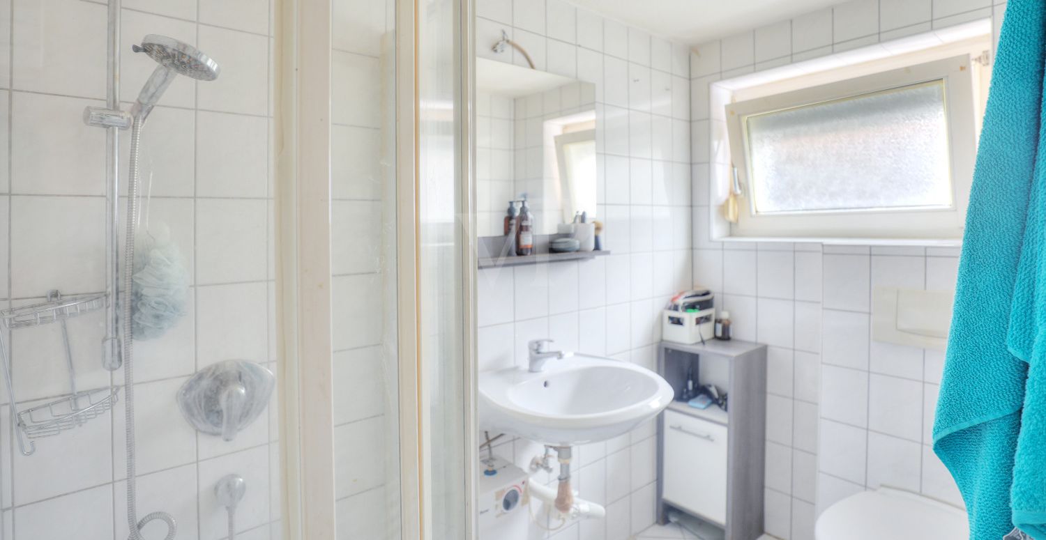 Badezimmer EG