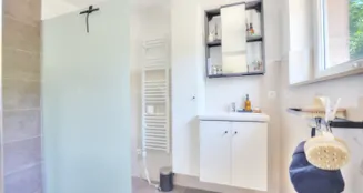 von_poll_real_estate_property_25188052_image_18