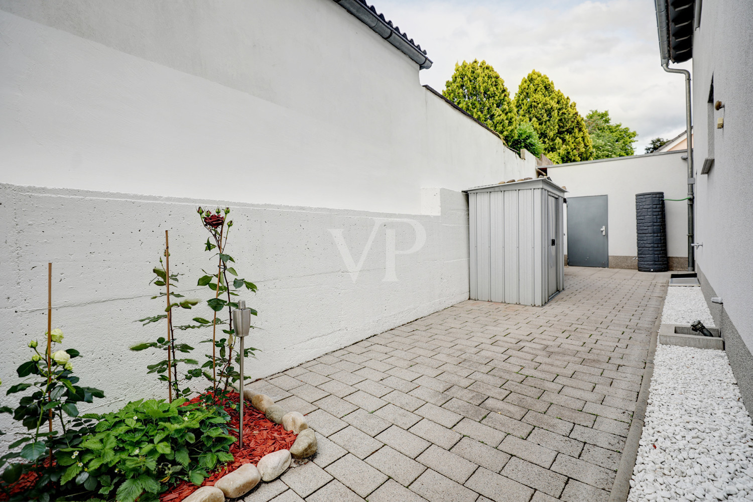 Hausansicht - Terrasse