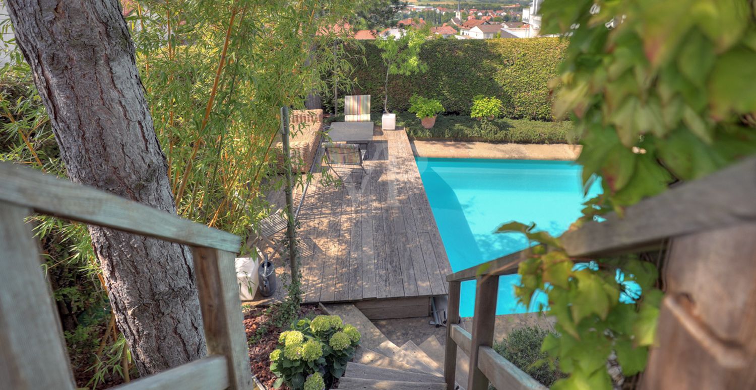 Pool-Terrasse