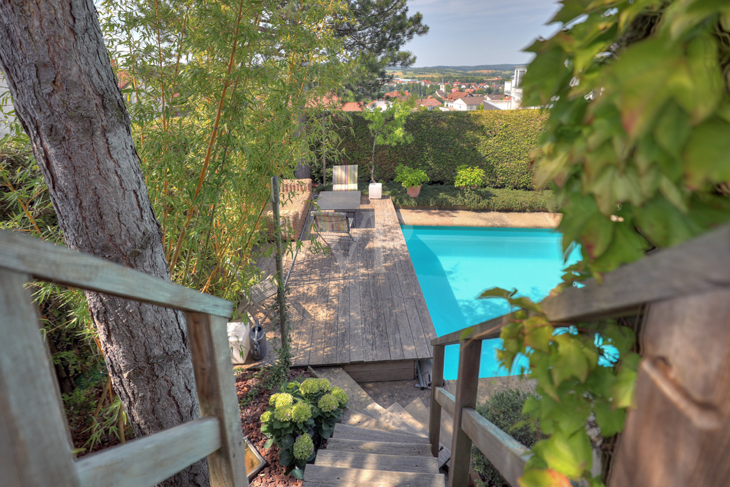 Pool-Terrasse