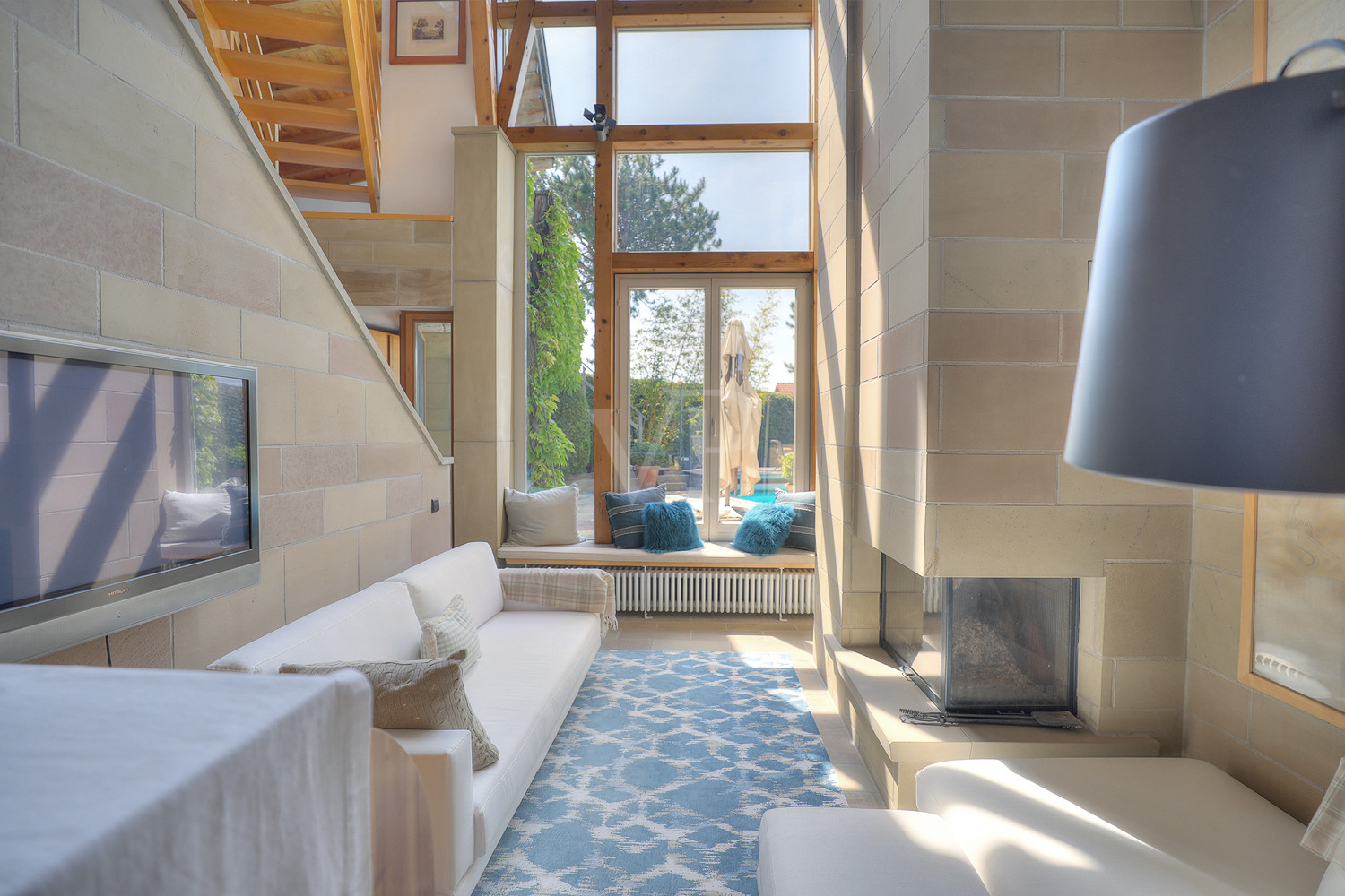 Lounge-Kamin