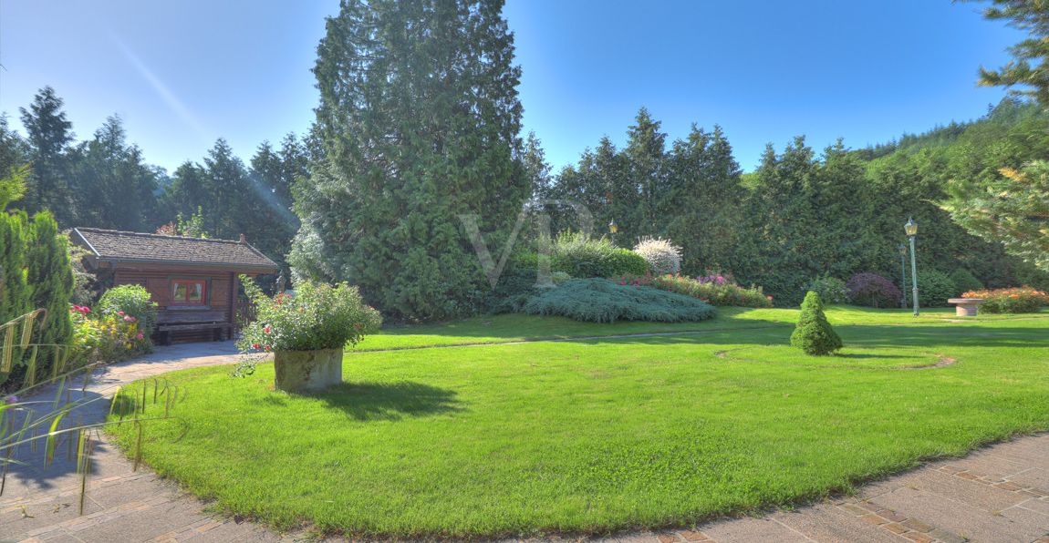 Garten Haus mit Gewächshaus