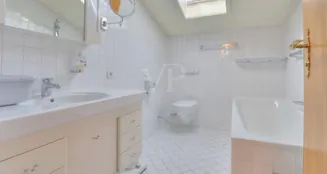 von_poll_real_estate_property_25188877_image_18