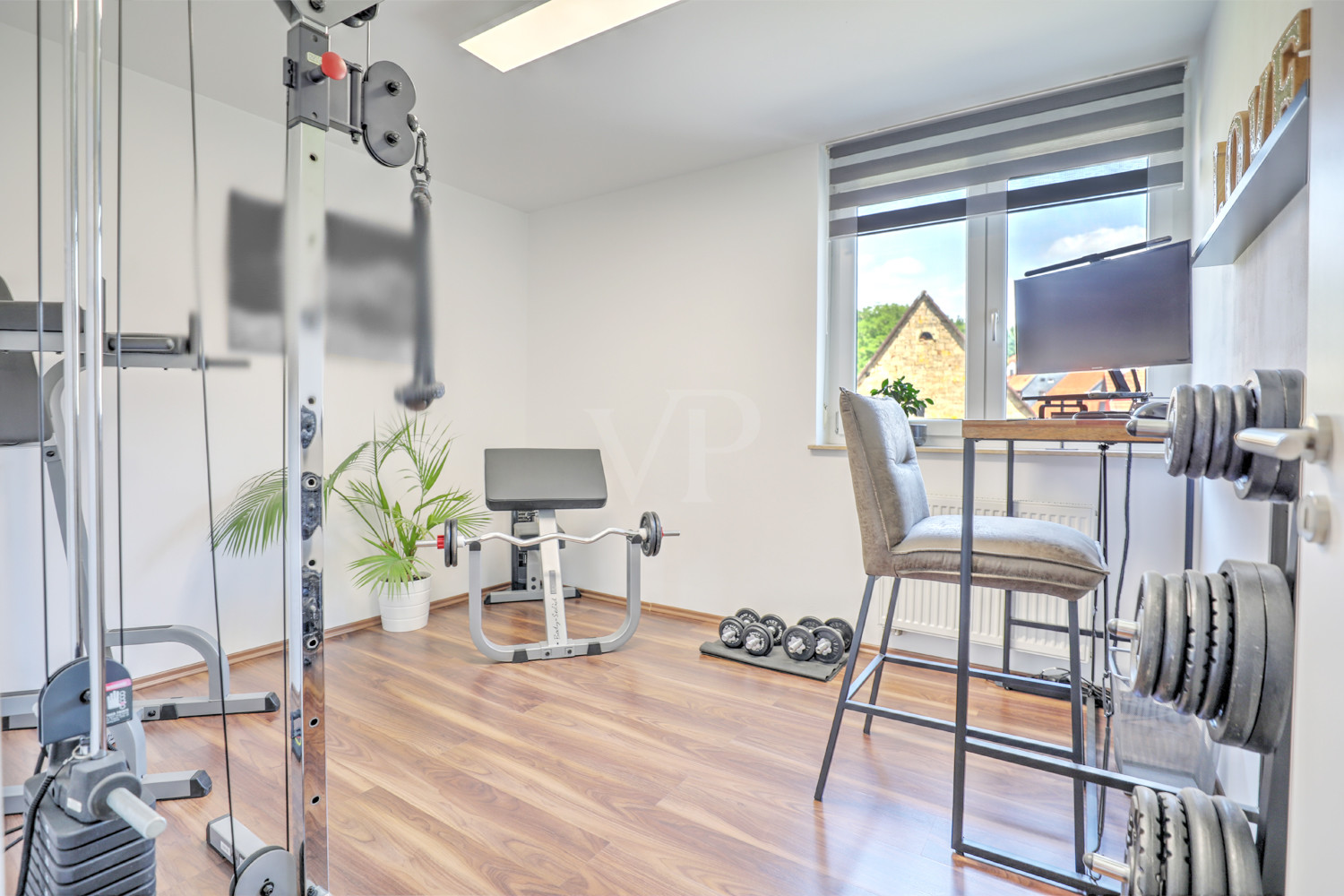 Arbeits- und Trainingsraum