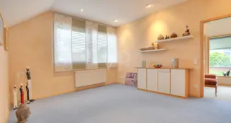 von_poll_real_estate_property_25188067_image_11