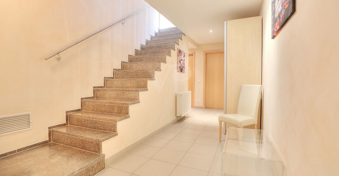 Treppe UG