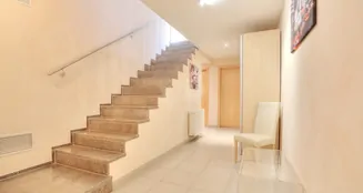 von_poll_real_estate_property_25188067_image_16