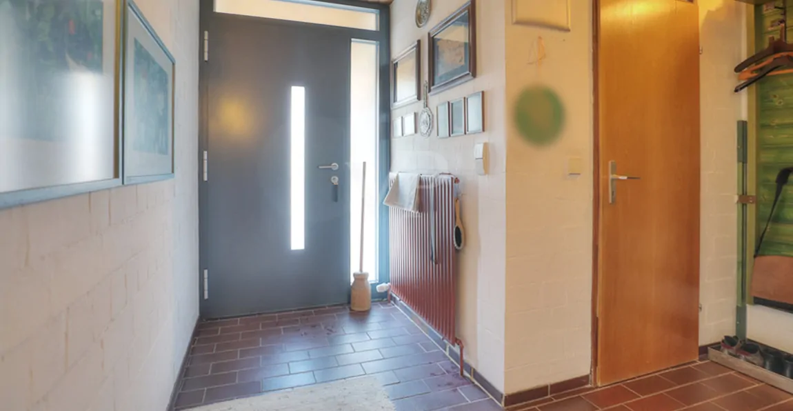 Eingangsbereich + Abstellkammer