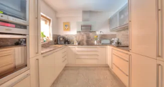 von_poll_real_estate_property_25188073_image_7