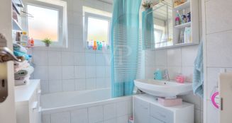 von_poll_real_estate_property_25188077_image_3