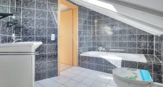 von_poll_real_estate_property_25188077_image_24