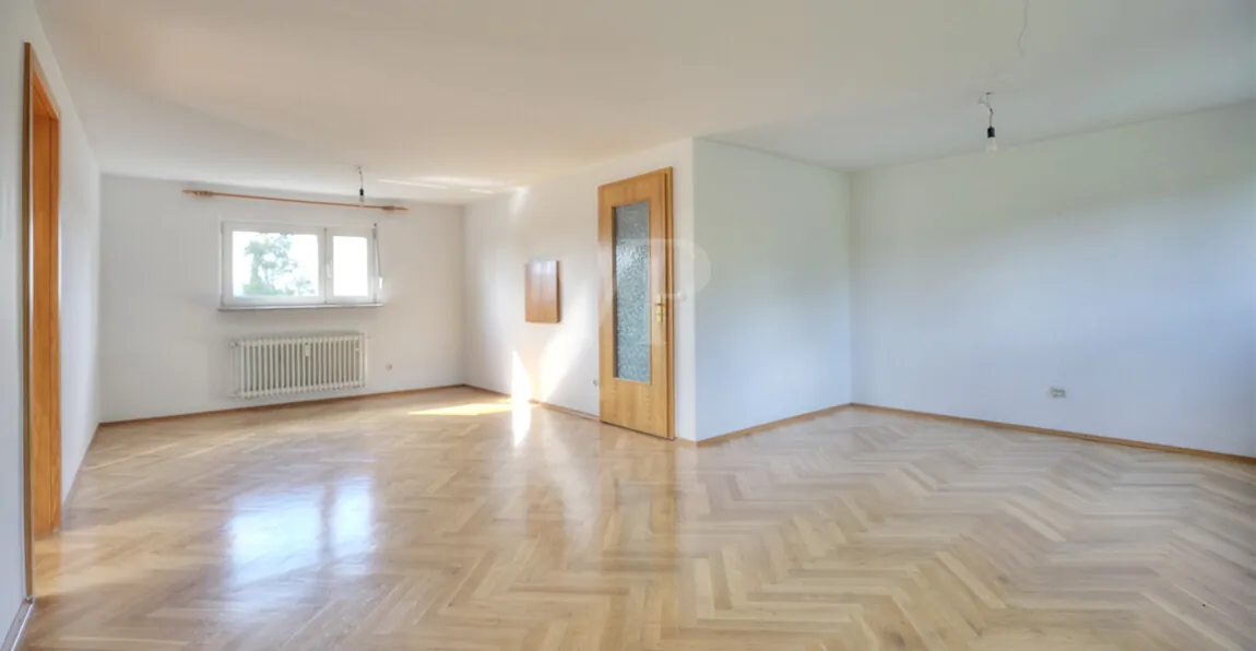 Wohnzimmer-Essbereich OG