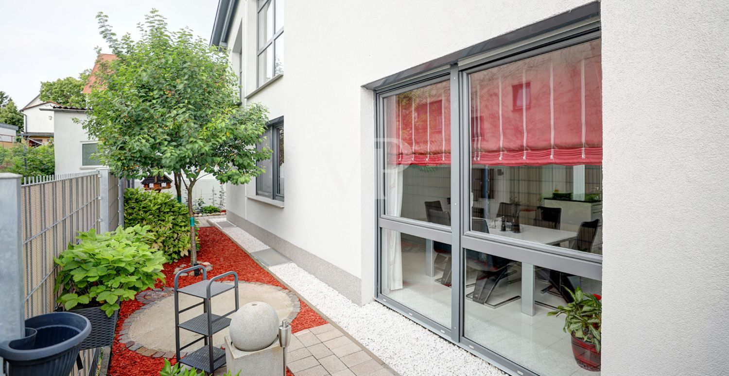 Hausansicht - Terrasse