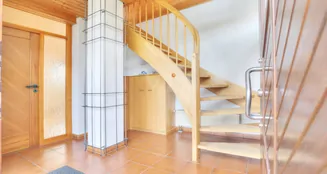 von_poll_real_estate_property_25188331_image_2