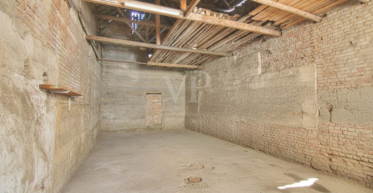 Scheune / Garage