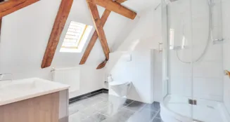 von_poll_real_estate_property_25188095_image_23