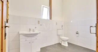 von_poll_real_estate_property_25188095_image_11