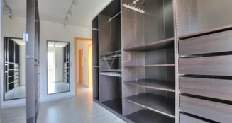 von_poll_real_estate_property_25188099_image_13