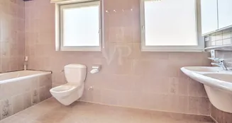 von_poll_real_estate_property_25188176_image_25