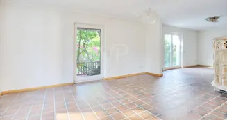 von_poll_real_estate_property_25188176_image_11