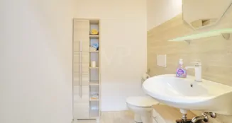 von_poll_real_estate_property_25188194_image_24