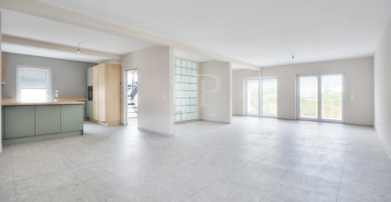 Wohn-/Essbereich mit Küch