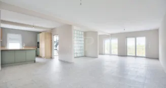 von_poll_real_estate_property_25188180_image_2