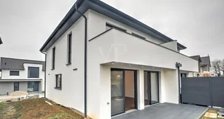 von_poll_real_estate_property_25188115_image_0