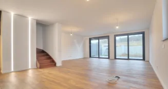 von_poll_real_estate_property_25188115_image_7