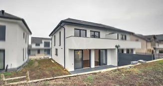 von_poll_real_estate_property_25188115_image_27