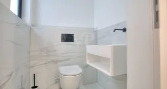 von_poll_real_estate_property_25188115_image_4