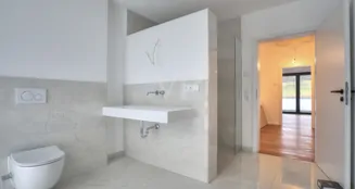 von_poll_real_estate_property_25188115_image_15