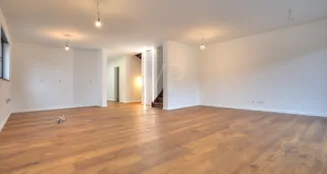 von_poll_real_estate_property_25188115_image_8